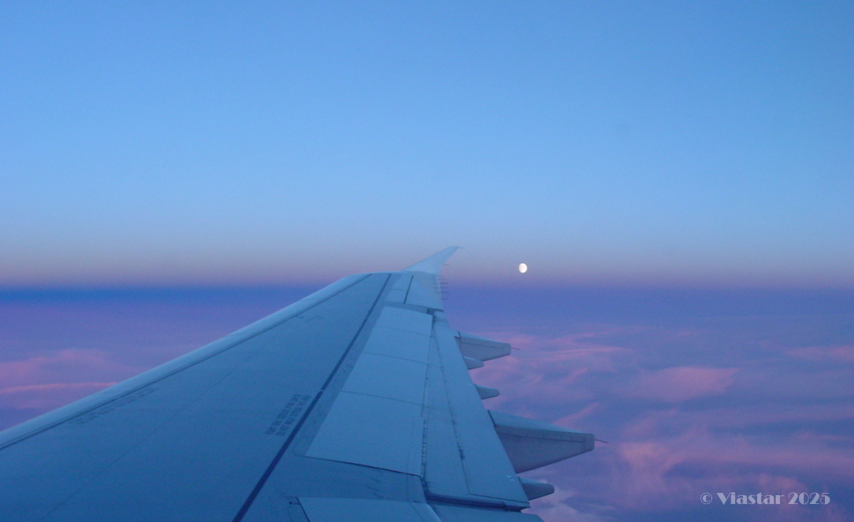 Somewhere over the purple sky - Flights – Viastar